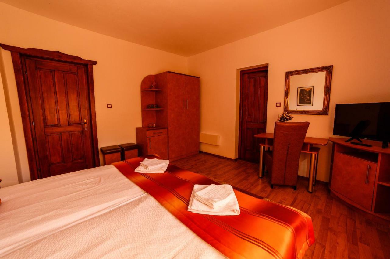 Pensiunea Eva Bed and Breakfast Sovata Εξωτερικό φωτογραφία